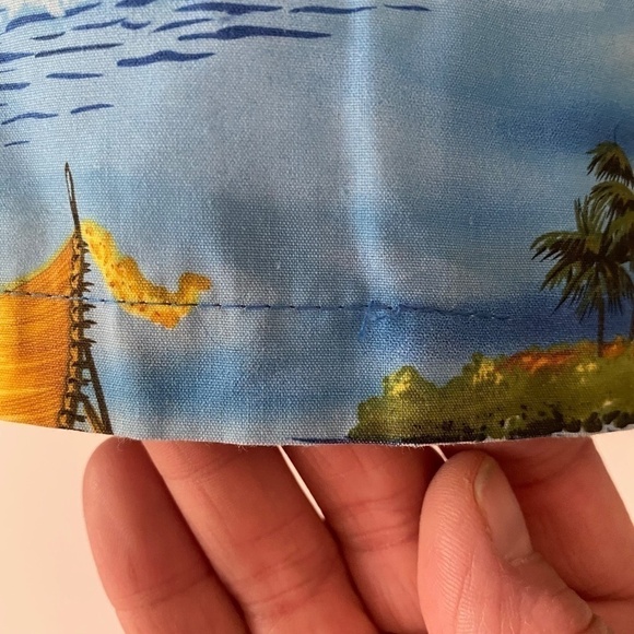 Vintage made in Hawaii Royal Creations single stitch Hawaiian Shirt size M - Picture 7 of 8